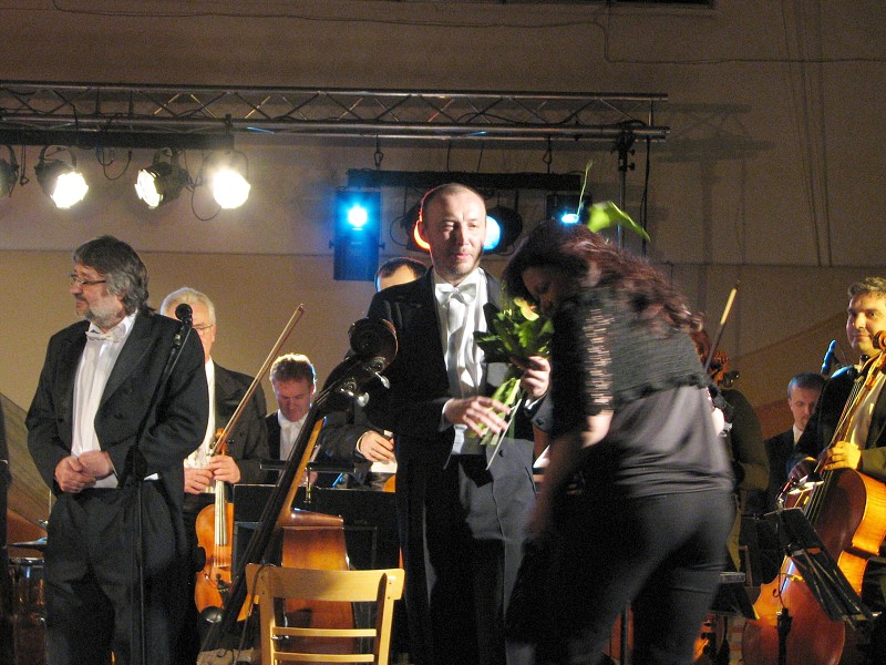 Nezmaři se zlínskou filharmonií, Hluk 26.3.2010