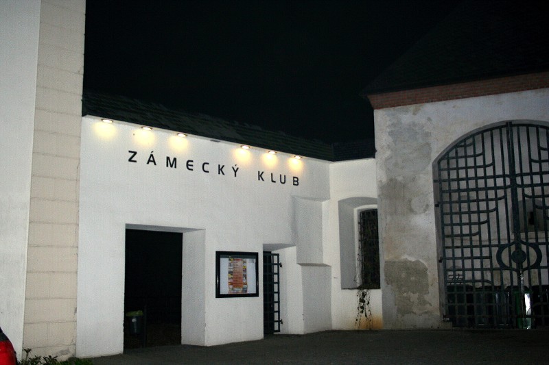 Žalman a Spol - Zámecký klub Hranice 13.11.2011