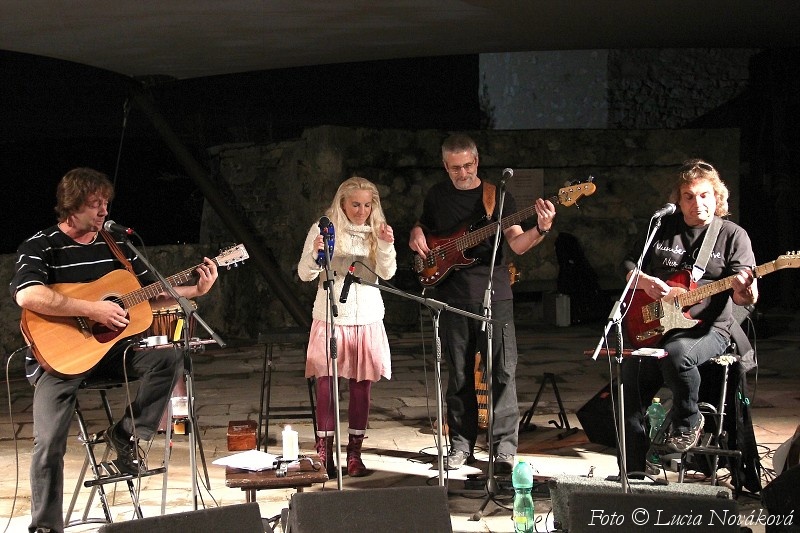 Folkový večer na hrade - Trenčín 14.9.2012