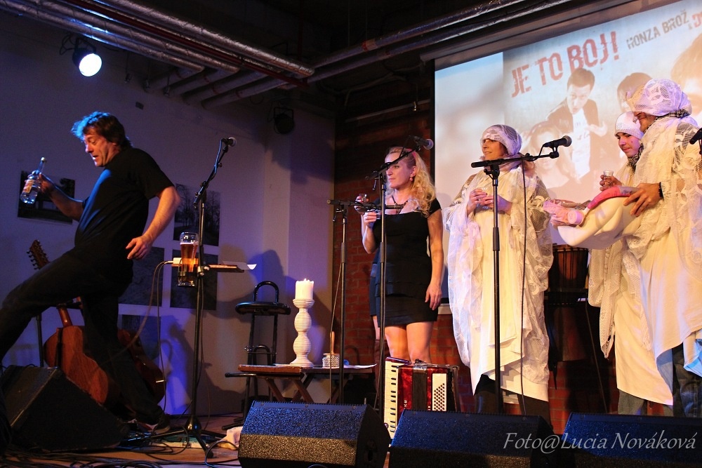 Křest CD Devítky Je to boj! Brno 21.4.2016
